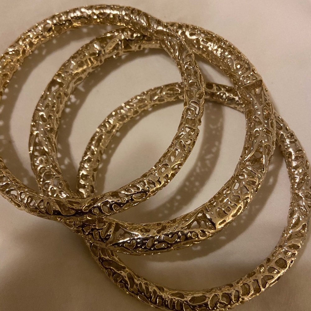 Kendra Scott bangles